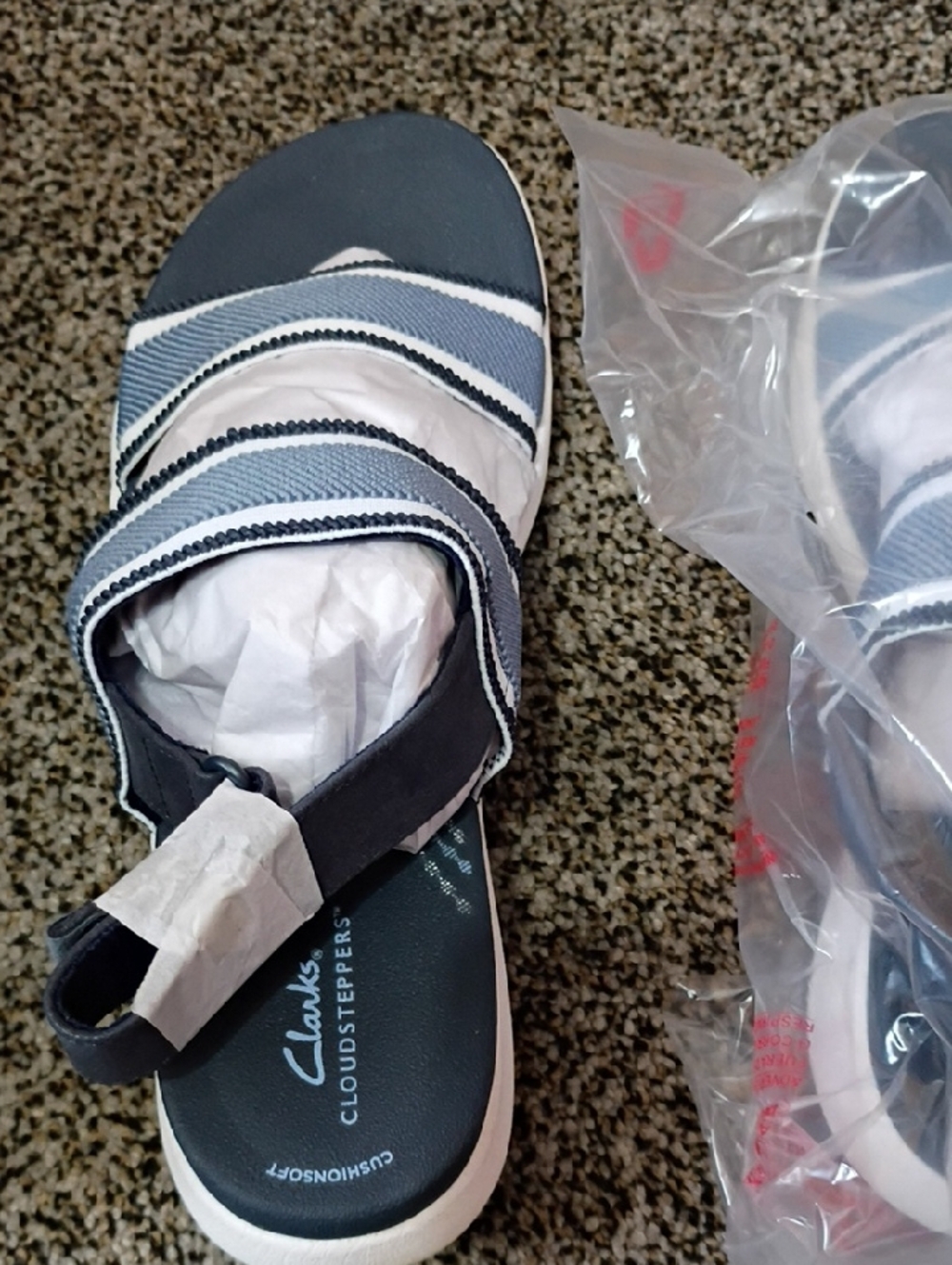Clarks Mira Coast Navy Sandals